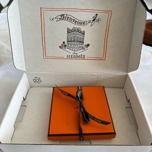 Hermes 4x4 inch gift box with tissue paper and Hermes outer shipping box